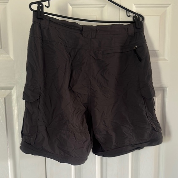 Columbia Charcoal Cargo Shorts with Classic Design - Picture 2 of 3